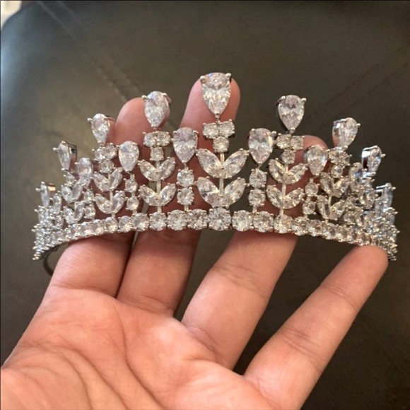 AAA CZ bridal Tiara / Crown main image 8